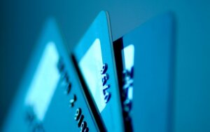 Загрансчета белорусов выведут из тени
