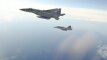 Žvilgsnis iš arti į griausmingą NATO naikintuvų skrydį