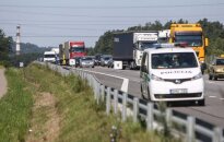Prie įvažiavimo į Vilnių – kilometrinė spūstis
