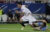 Carlosas Bacca ("Sevilla") veržiasi