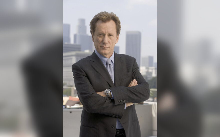 Serialas „Ryklys“, aktorius James Woods