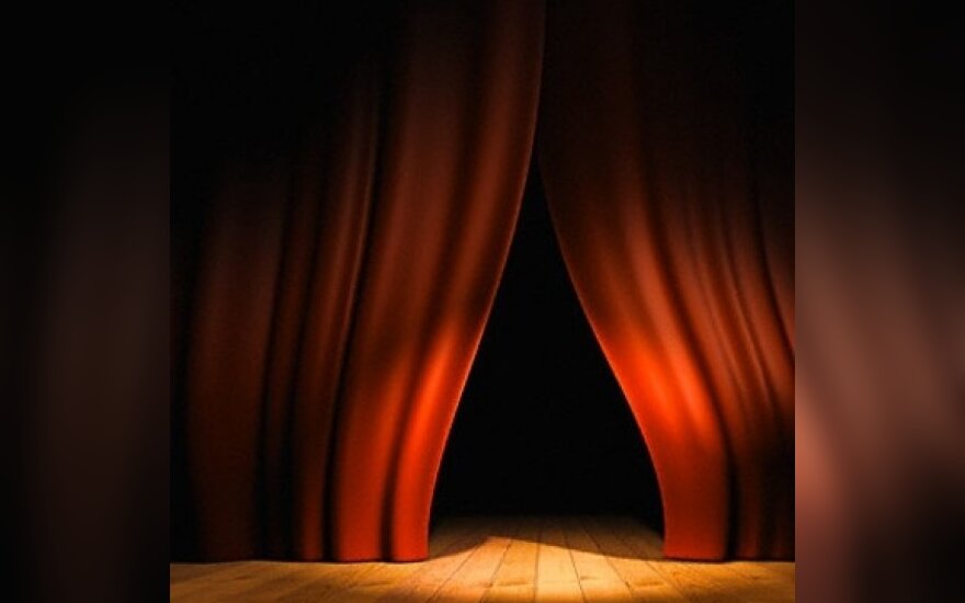 Teatras, scena, pasirodymas