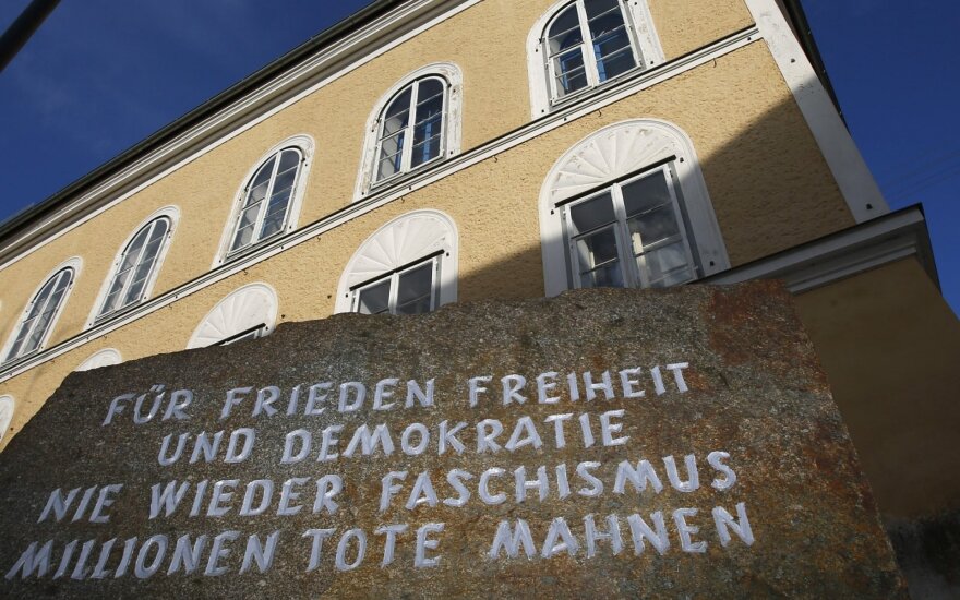 Парламент Австрии одобрил конфискацию дома, где родился Гитлер