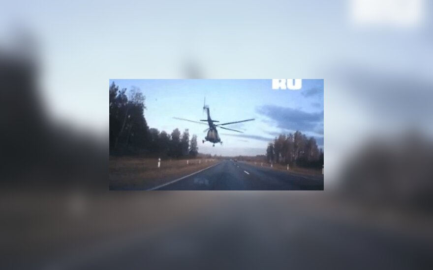 Очередное хулиганство: Росавиация расследует полет Ми-8 над шоссе