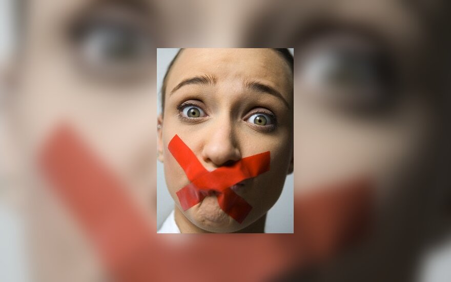 Как избавиться от неприятного запаха изо рта?