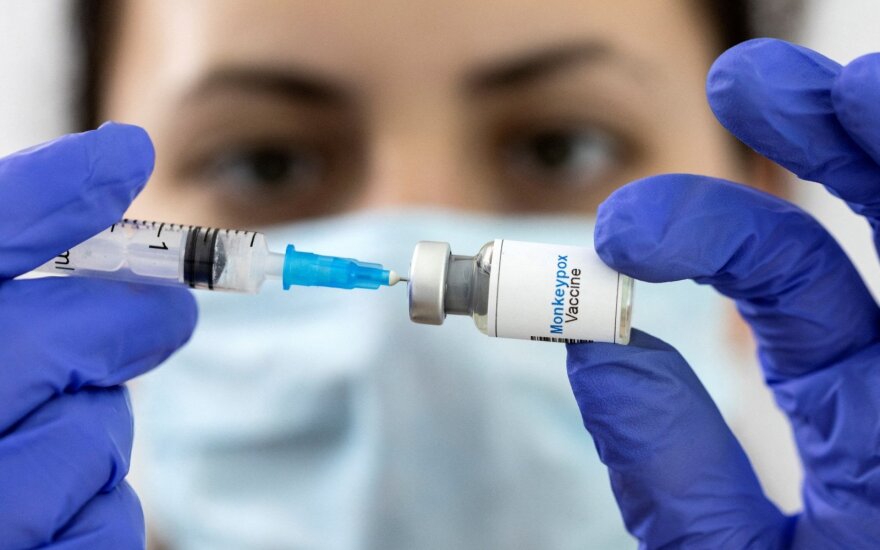 Минздрав: в ближайшие две недели в Литву поступят 700 вакцин от оспы обезьян