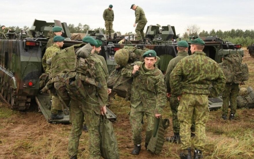 30 литовских военных участвуют в международных учениях на Украине