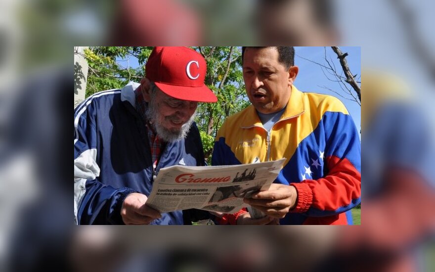 Телевидение Кубы показало Уго Чавеса с Фиделем Кастро