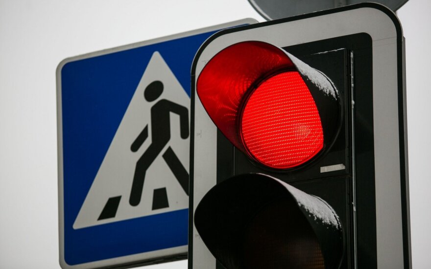 В Литве меняется порядок: не останется зеленых стрелок при красном сигнале светофора