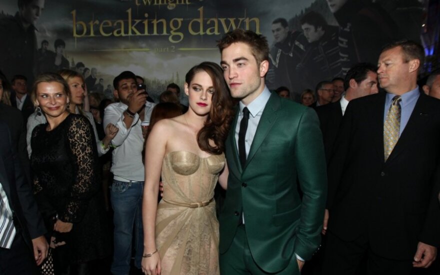 Robert Pattinson mieszka u Kristen Stewart