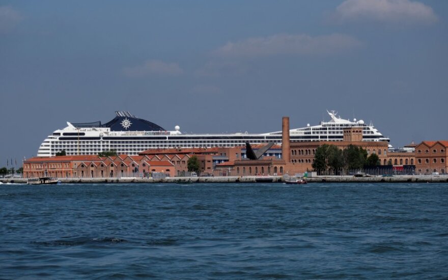 Į Veneciją atvyko pirmasis kruizinis laivas po 17 mėn. pertraukos