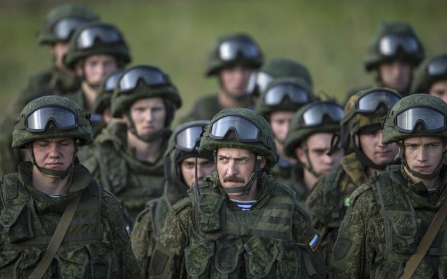 За неизвестный подвиг три воинские части в России стали "гвардейскими"