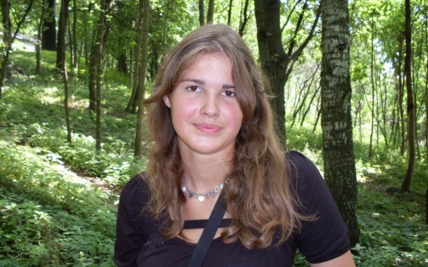 Каунасская полиция разыскивает пропавшую девушку-подростка