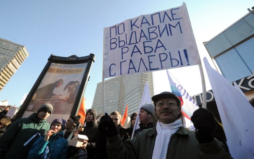 Maskvoje prieš V.Putino valdymą protestuoja tūkstančiai žmonių