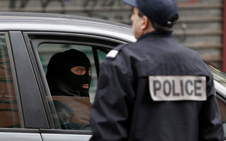 Во Франции задержаны 5 россиян по подозрению в терроризме