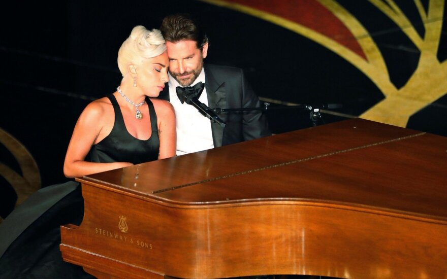 Lady Gaga ir Bradley Cooperis