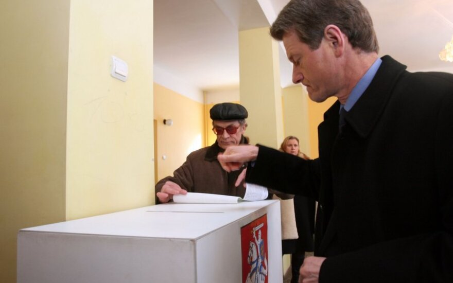 Sąd Konstytucyjny zadecyduje, czy Paksas może kandydować do Sejmu