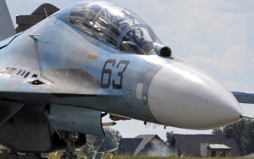 Reuters: российский Су-27 перехватил самолет-разведчик США над Черным морем