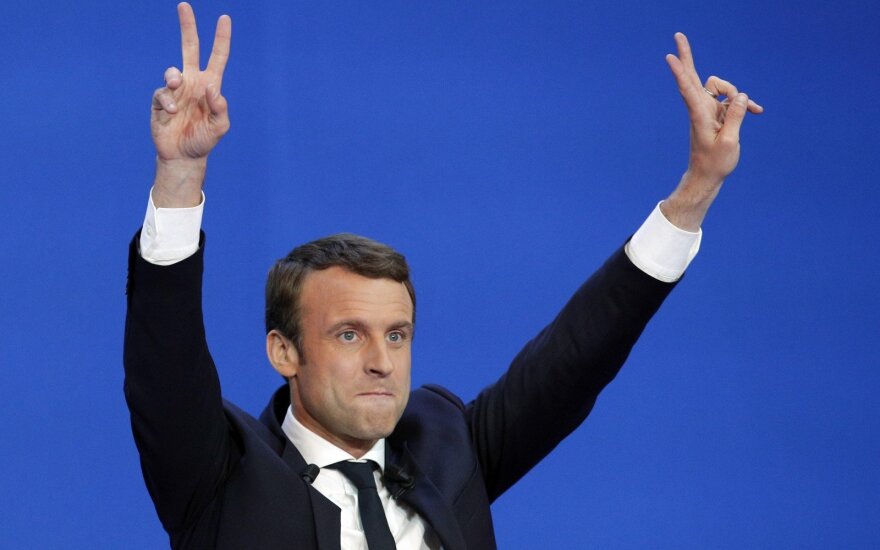 Победу в первом туре выборов во Франции одержал Эмманюэль Макрон