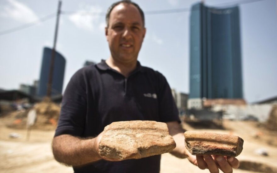 Tel Avive rastos senovės egiptiečių talpos alui