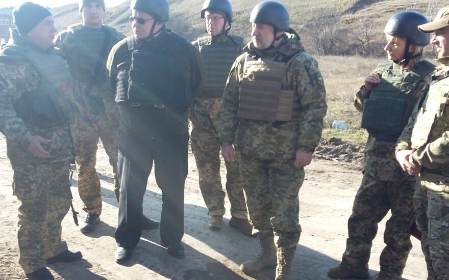 Linkevičius w Ukrainie: Granaty wybuchały w odległości kilkuset metrów