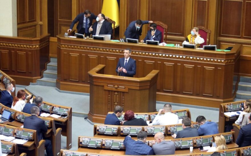 Ukrainos parlamentas patvirtino naujus sveikatos, infrastruktūros ir ekonomikos ministrus 