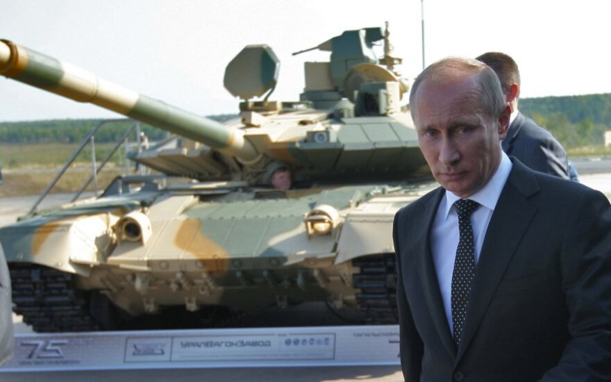Vladimiras Putinas ir rusiškas tankas T–90 S