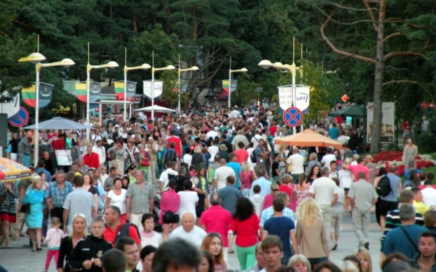 В Паланге проходит Праздник тысячи столов