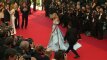 Raudonu kilimu Kanuose žengė aktoriai ir „Victoria's Secret“ modeliai