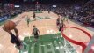 Bostono universalumas: aukštaūgis Horfordas pakabino kamuolį gynėjo Smarto dėjimui