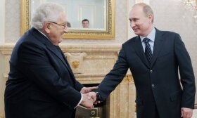 Kissingeris: Ukraina turi atiduoti dalį savo žemių Rusijai
