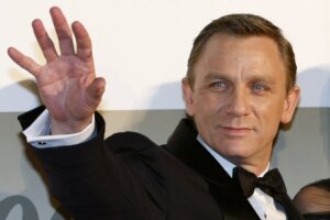 Bondo filmavimo aikštelėje sužeistam Danieliui Craigui bus atlikta kulkšnies operacija