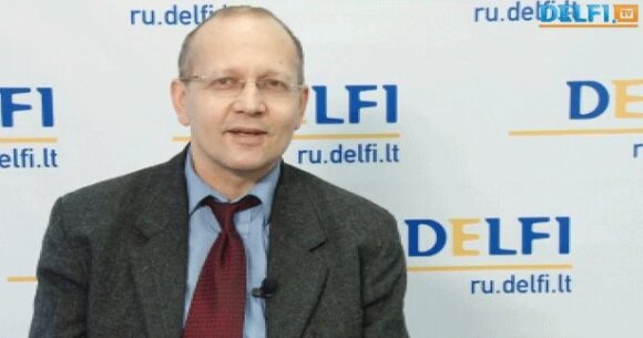 Lenktynininkai atskleidė, kodėl pavasarį vairuotojai lekia kaip išprotėję