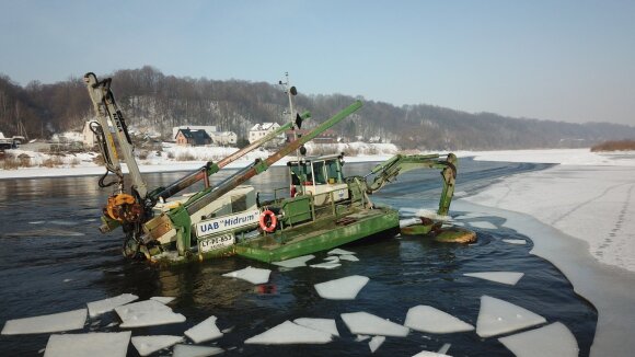 A spring flood is feared in the Kaunas district: the river bed narrowed during the construction of the bridge over the Neris