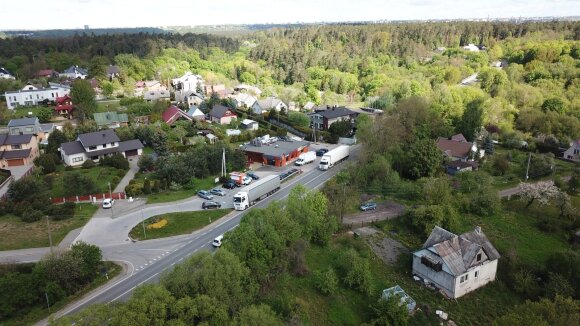 Illegally built store in Kaunas, Marijampolė road