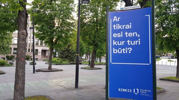 Ved siden av det tekniske universitetet i Kaunas er det en provoserende stand: En slik beslutning kalles fortvilelse