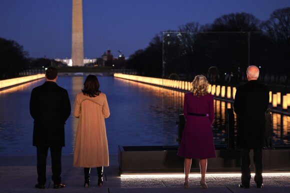 Kamala Harris with her husband and Joe Biden with his wife Jill