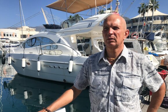 The former businessman chose a different path: wintering in Tenerife, offering Lithuanians yacht trips