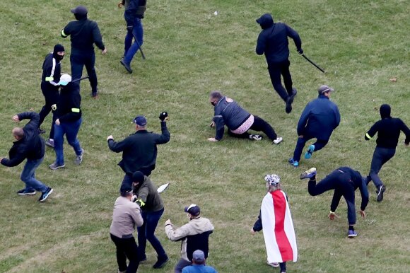 The military team is already concentrating in the center of Minsk and the protesters are being severely detained