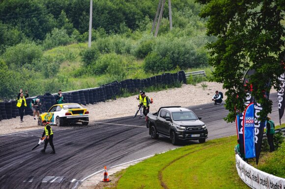 Lietuvos drifto čempionato taurė iškeliavo į Estiją