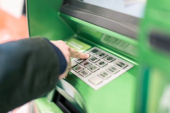 € 60 just for depositing cash - man was outraged by uncollected margins