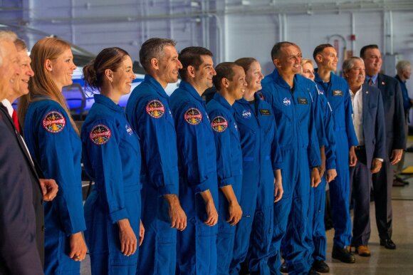 NASA pristatyti naujieji astronautai.