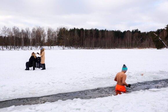 Latvian hairdressers have taken an unusual step: we cannot work any other way