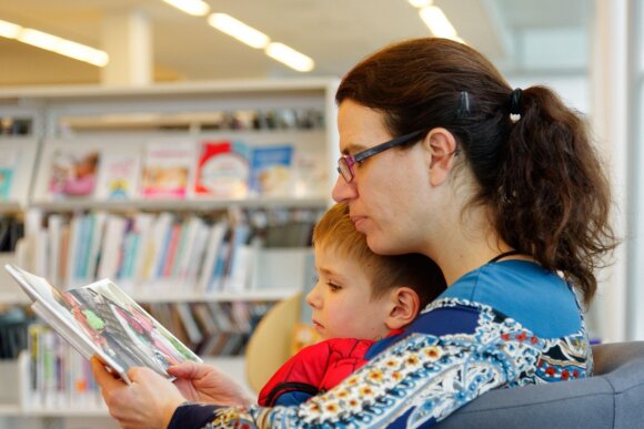 4 tips to encourage your child to learn to read easily and without stress