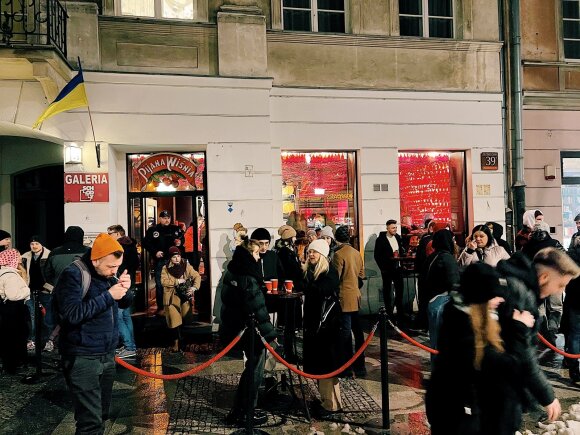 Jak wygląda Polska po przyjęciu 2,5 miliona Ukraińców: w stolicy długie kolejki, kova dėl laisvų butų, kamšciai