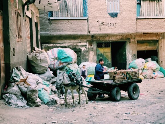 The other side of Egypt that is not seen by tourists: an extremely closed community that lives in garbage from birth