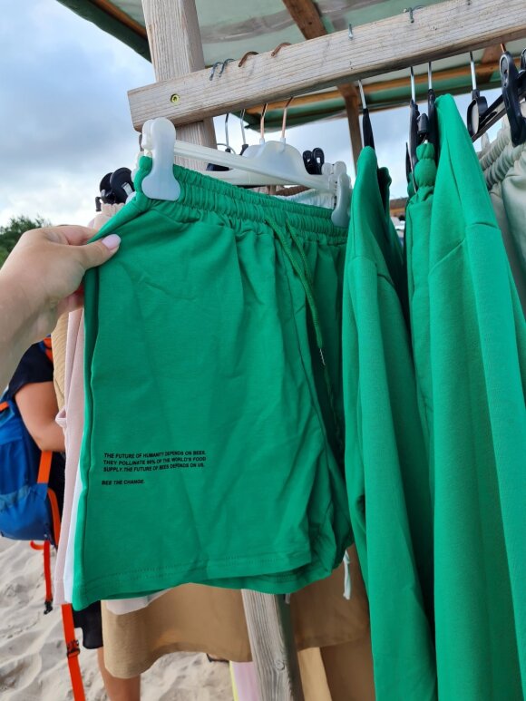 Women's market on Palanga beach