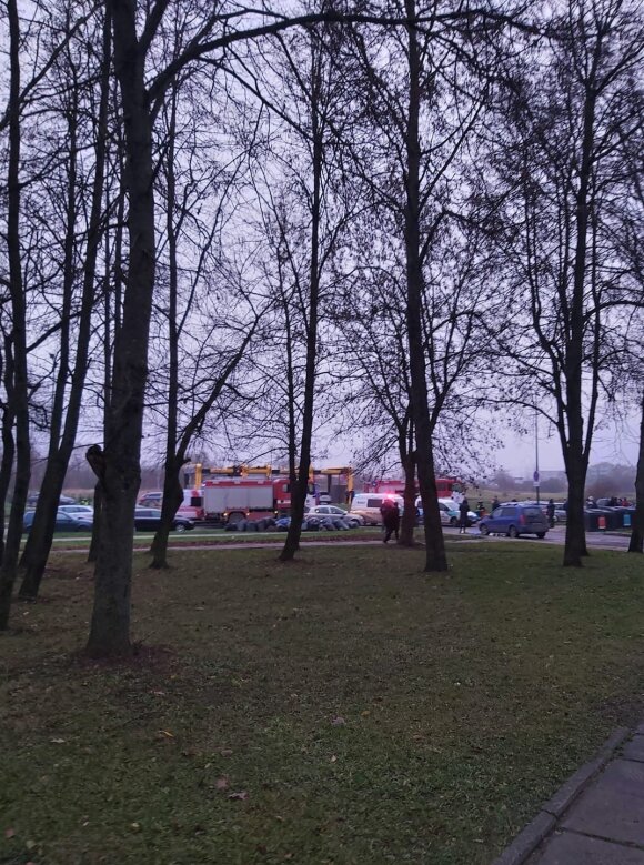 Terrible accident in Kaunas: four cars collide, rescuers release a pressured woman and a minor