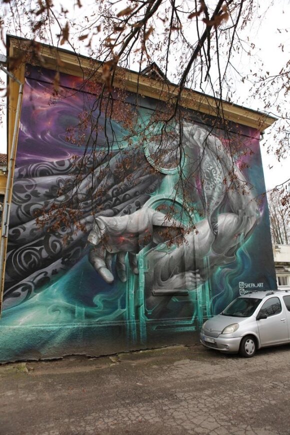 Klaipeda's buildings are decorated with impressive graffiti - have you seen them all?