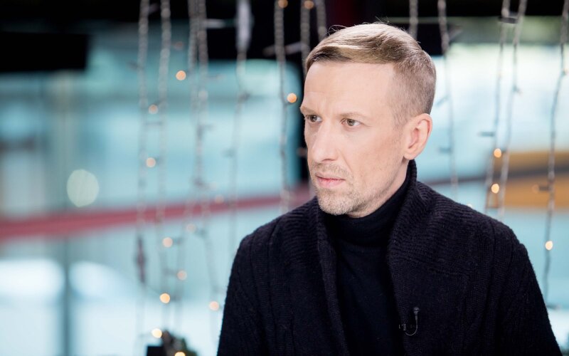 Ten Walls